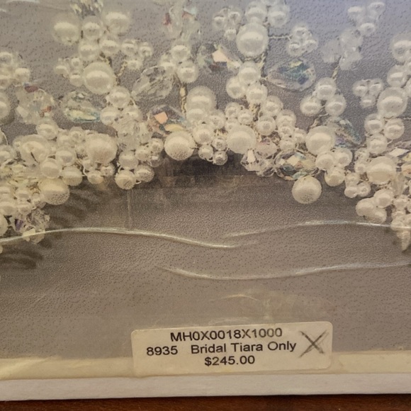 Elen Henderson Hair Comb - Picture 3 of 4